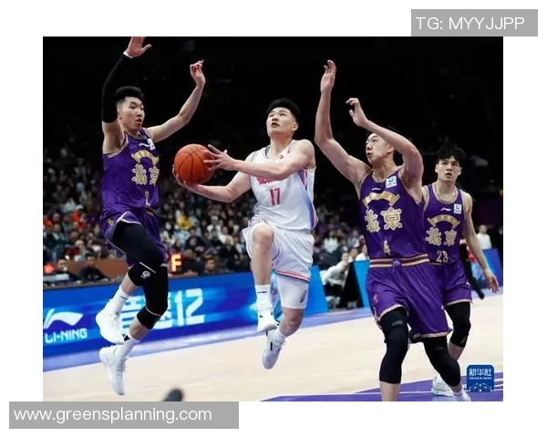 北京控股成功签约CBA顶级球星,实力雄厚将为球队带来更大成功 北京控股成功签约CBA顶级球星,实力雄厚将为球队带来更大成功