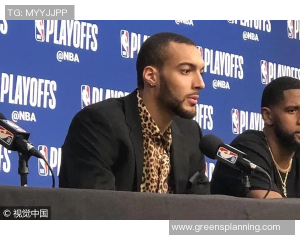 爵士球员戈贝尔：我们需要更专注于团队合作