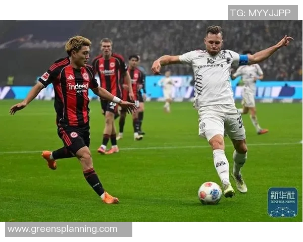 美因茨客场大胜，击败法兰克福德比战取得胜利！