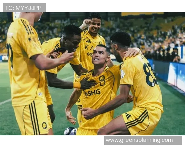 尤文图斯主场大胜，C罗梅开二度助球队一举取得胜利