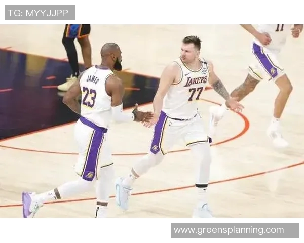 勇士主场失利，季后赛形势岌岌可危